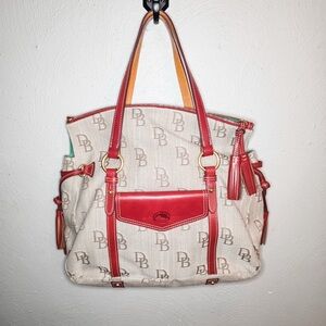 Dooney & Bourke signature bag with Red Leather En The Smith Bag
